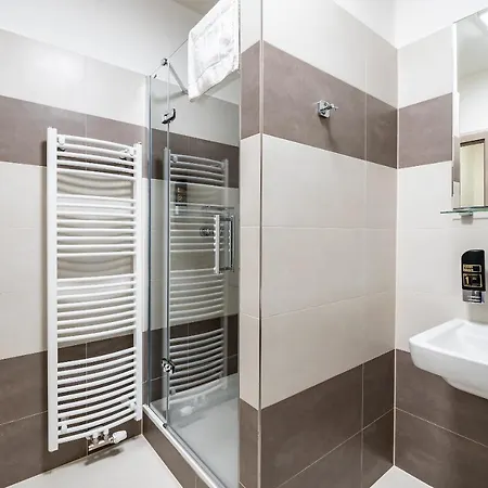 Πανσιόν Penzion Pod Kartouzkou 3*